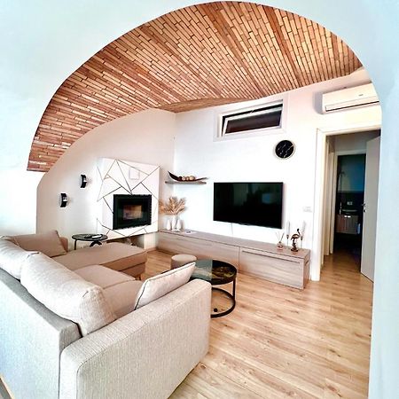 L'Arco Sul Lago • Gold Apartment Castro  Exteriör bild