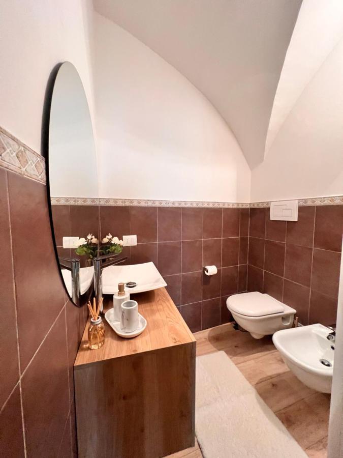 L'Arco Sul Lago • Gold Apartment Castro  Exteriör bild