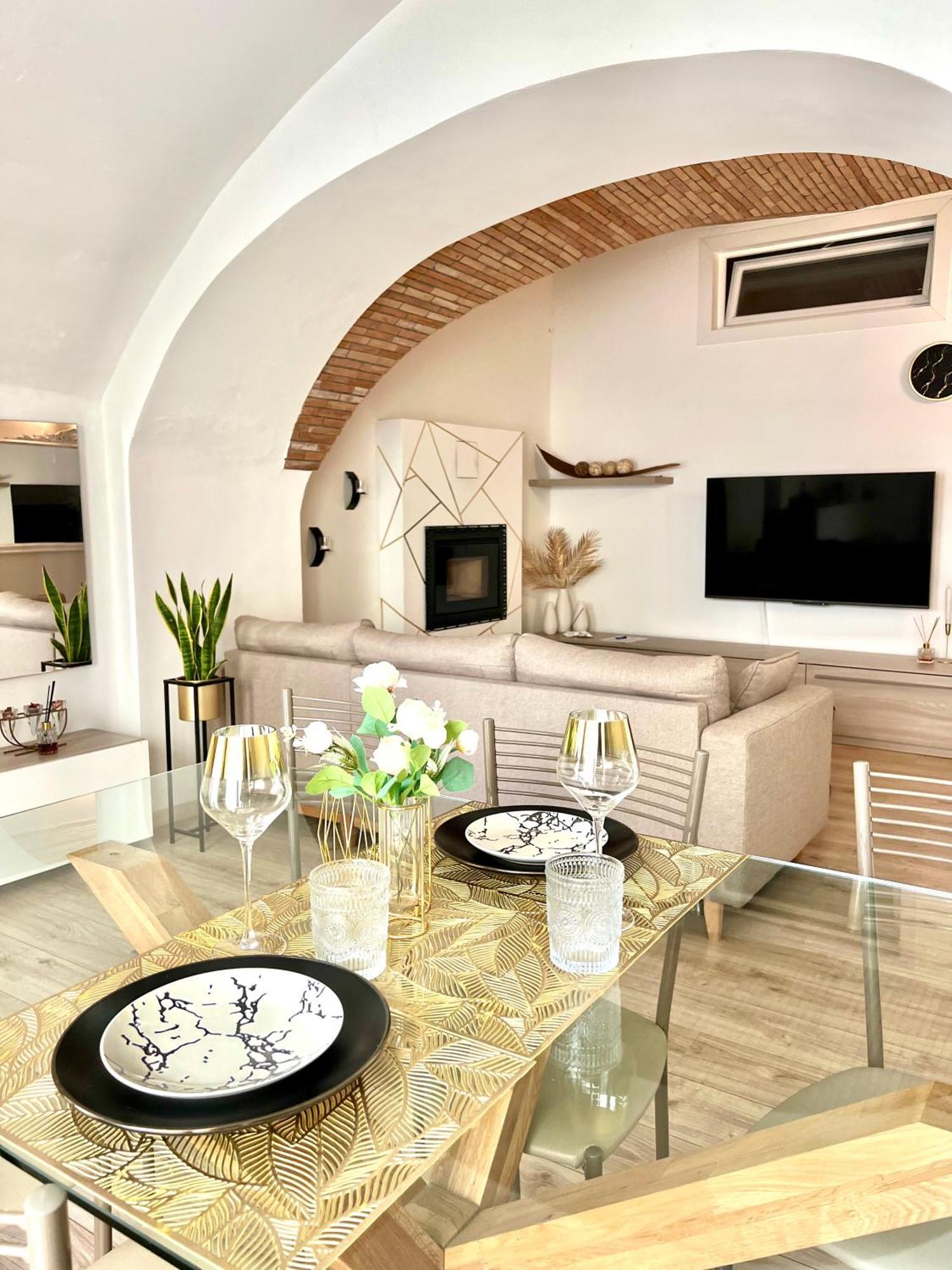 L'Arco Sul Lago • Gold Apartment Castro  Exteriör bild